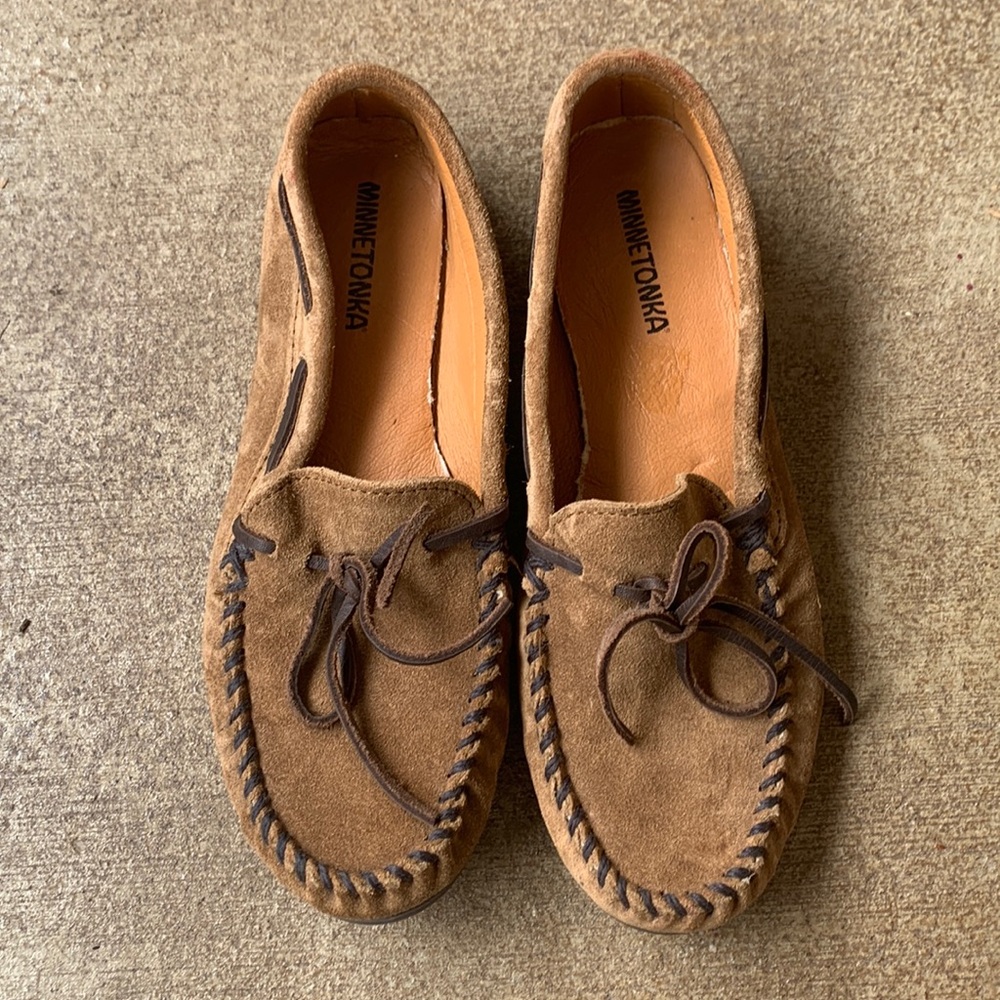 Minnetonka Moccasins Size 7.5